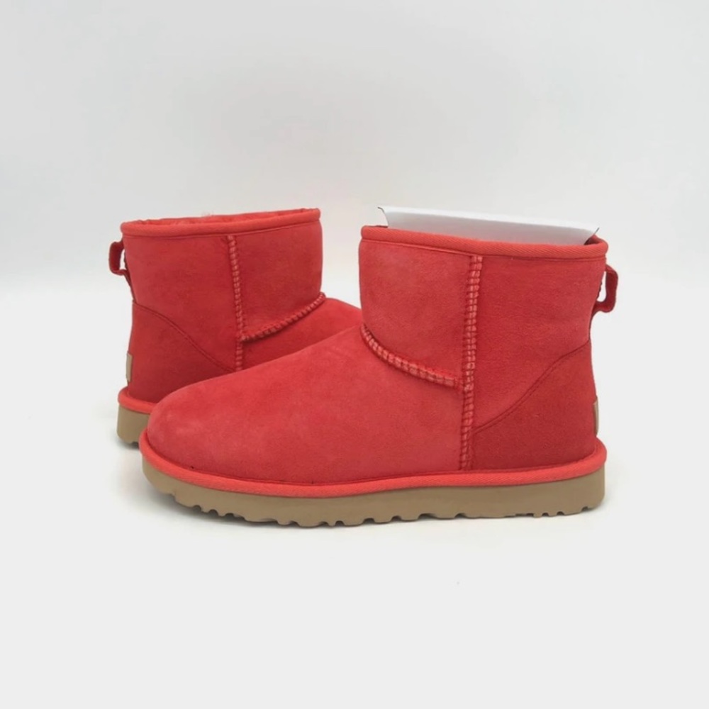 UGG Mini II